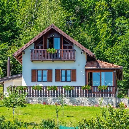 Holiday Home Mare Near River Karlovac Esterno foto