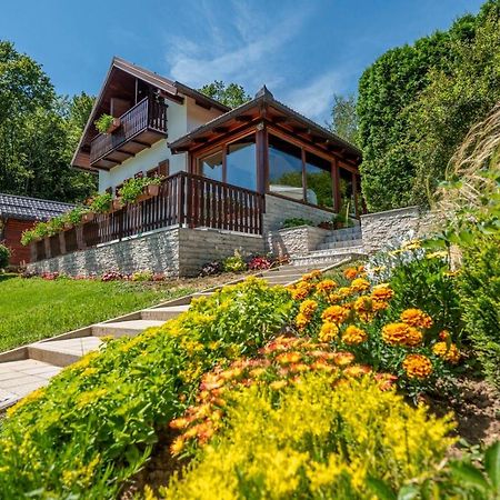 Holiday Home Mare Near River Karlovac Esterno foto