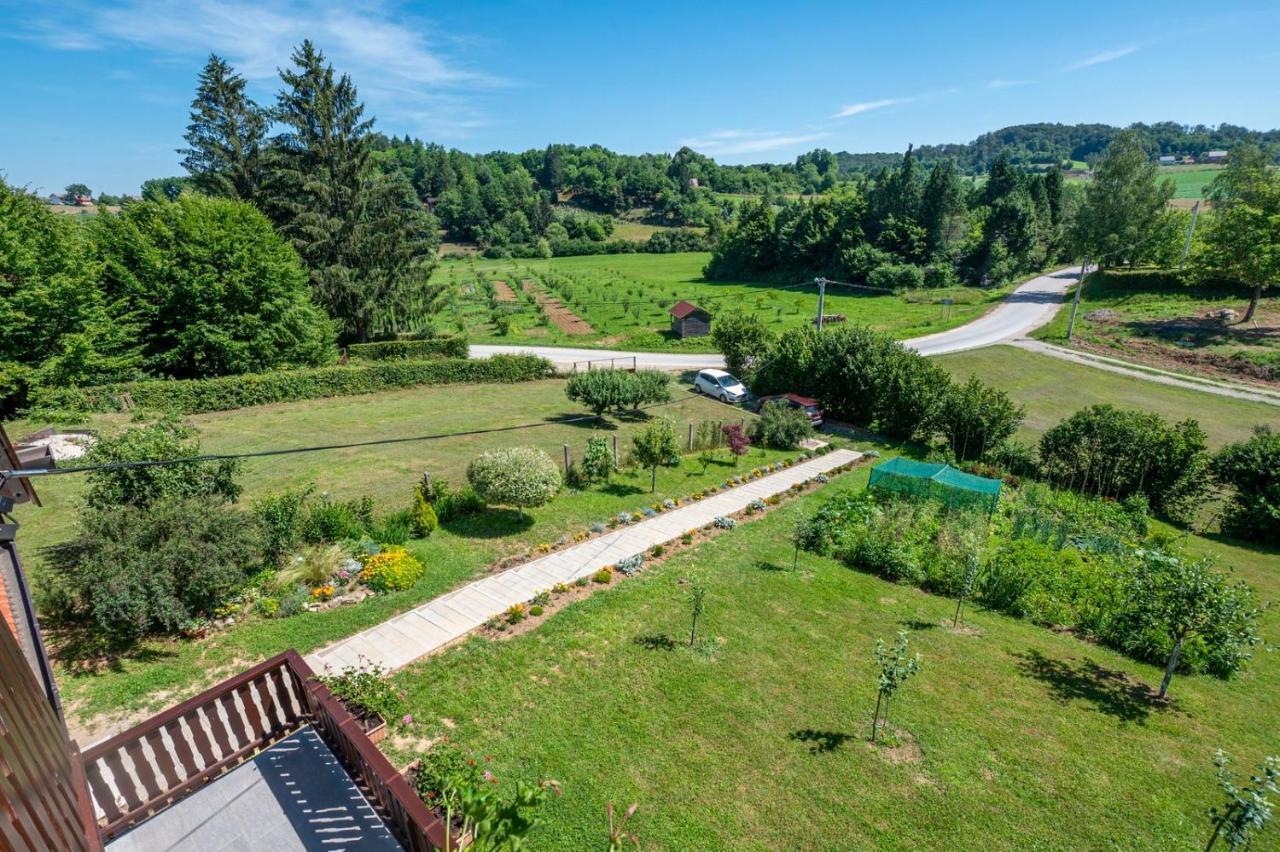 Holiday Home Mare Near River Karlovac Esterno foto