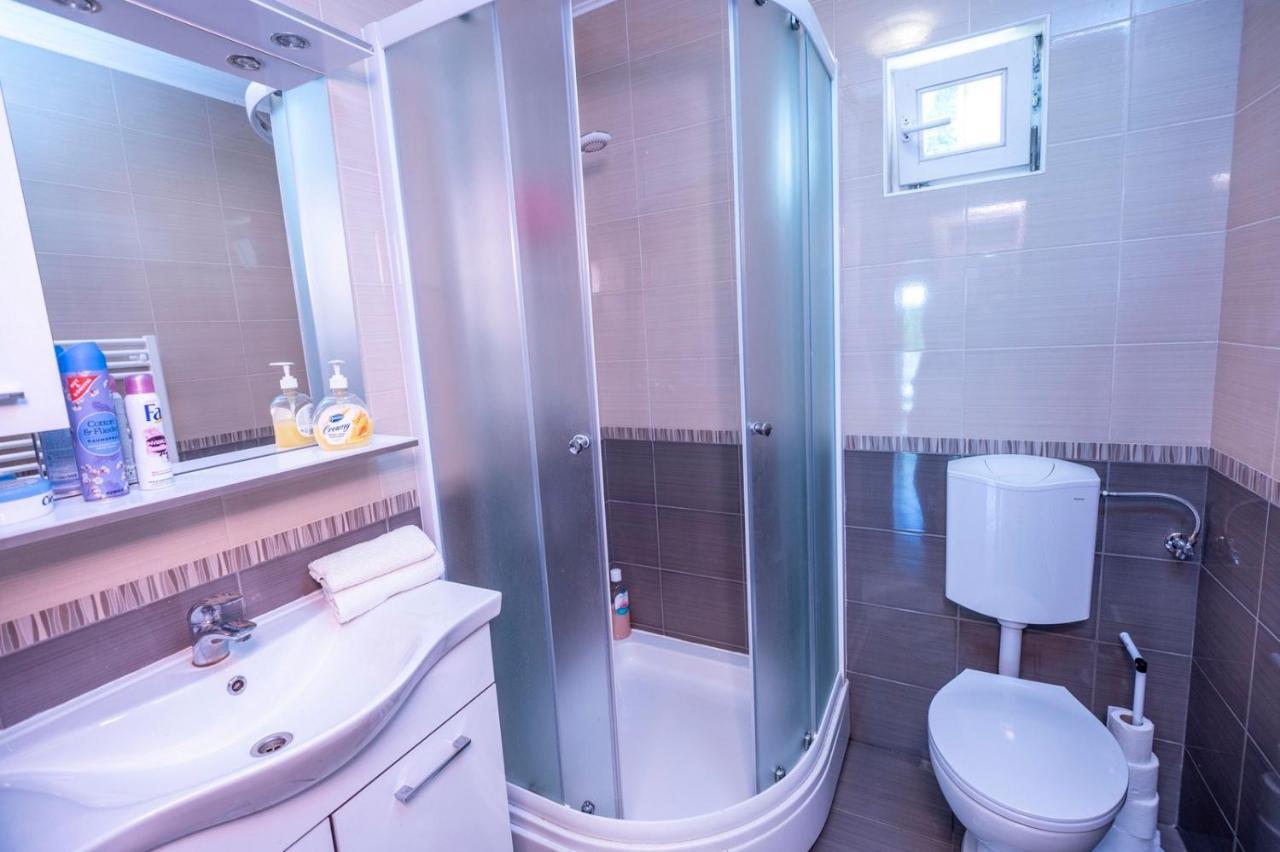 Holiday Home Mare Near River Karlovac Esterno foto