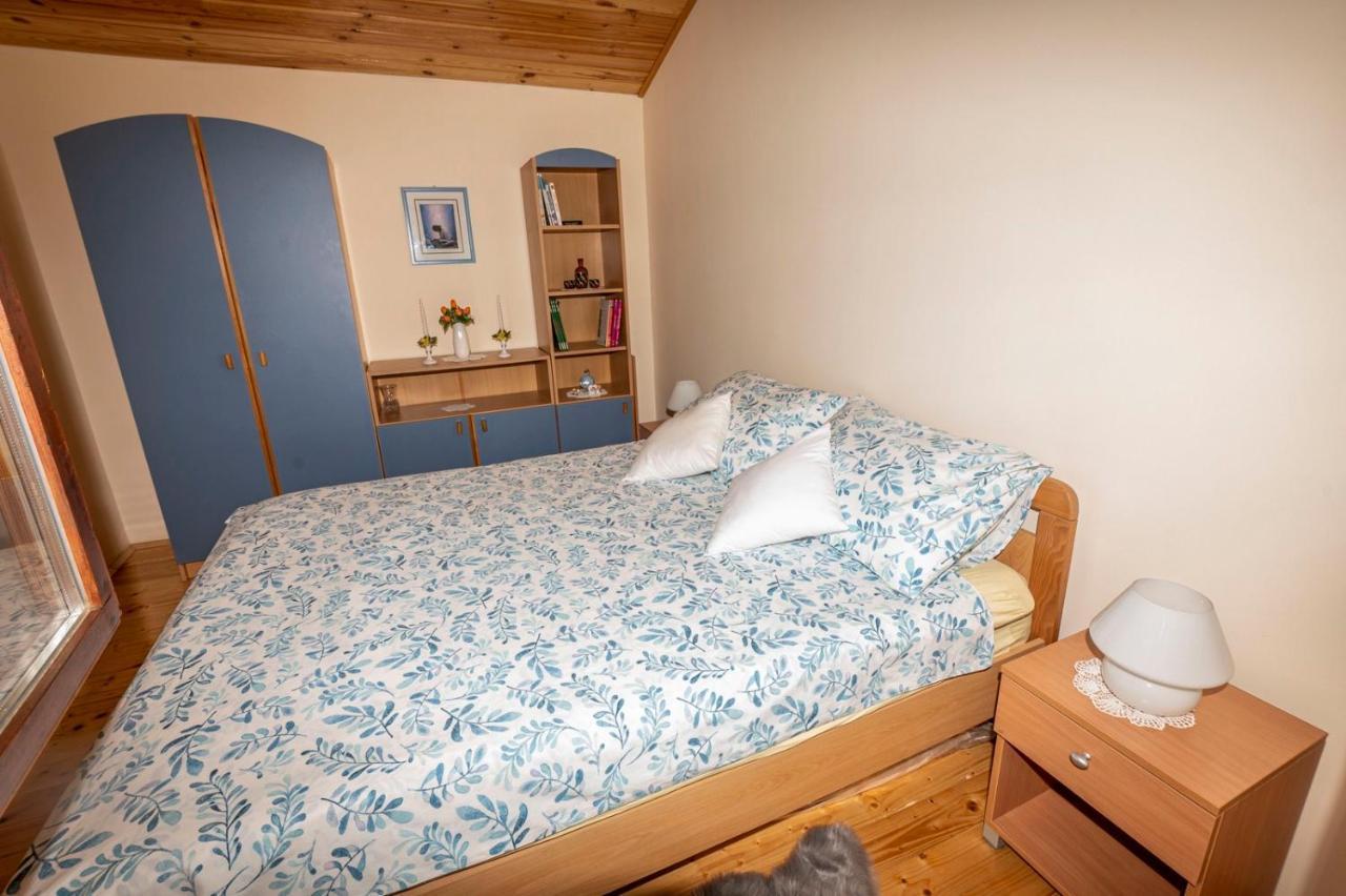 Holiday Home Mare Near River Karlovac Esterno foto